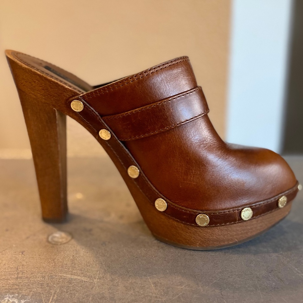 Louis Vuitton Leather Clogs - Picture 7 of 16